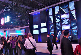 Illustration for article titled Top 10 Booths of CES 2008